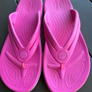 Crocs Bold Pink Footwear. Size 8 Women’s